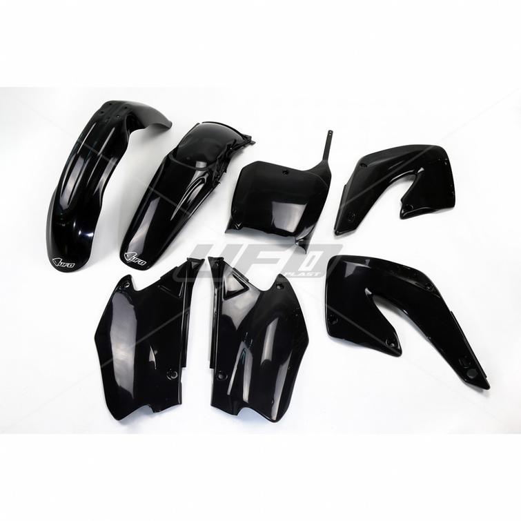 UFO MUOVISARJA 5-OSAINEN MUSTA CR 125/250 00-01