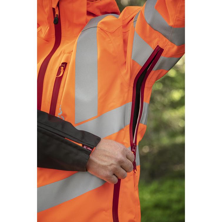 MIESTEN SADETAKKI M, KALVOLLA