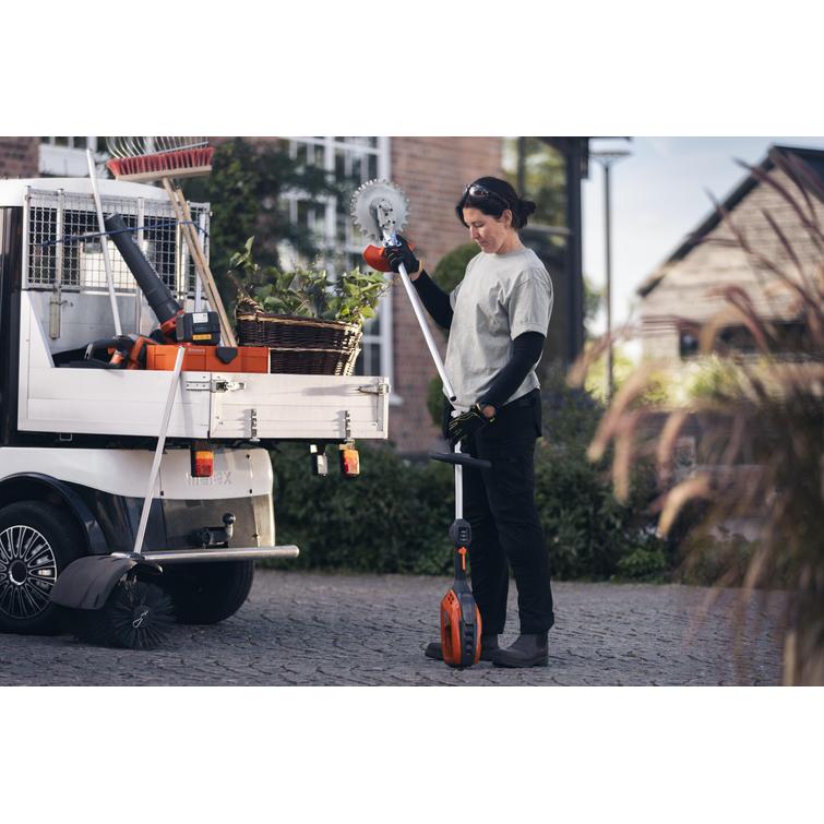 525ILK, EI AKKU/LATURI