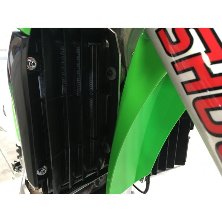 AXP RADIATOR BRACES BLACK SPACERS KAWASAKI KX250F 17-18