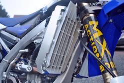 AXP RADIATOR BRACES BLUE SPACERS YAMAHA WR250F 15-19 / WR450