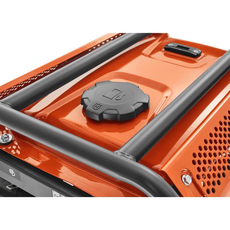 G3200P, 230V/50HZ, 2800/3000W, 3,8HP